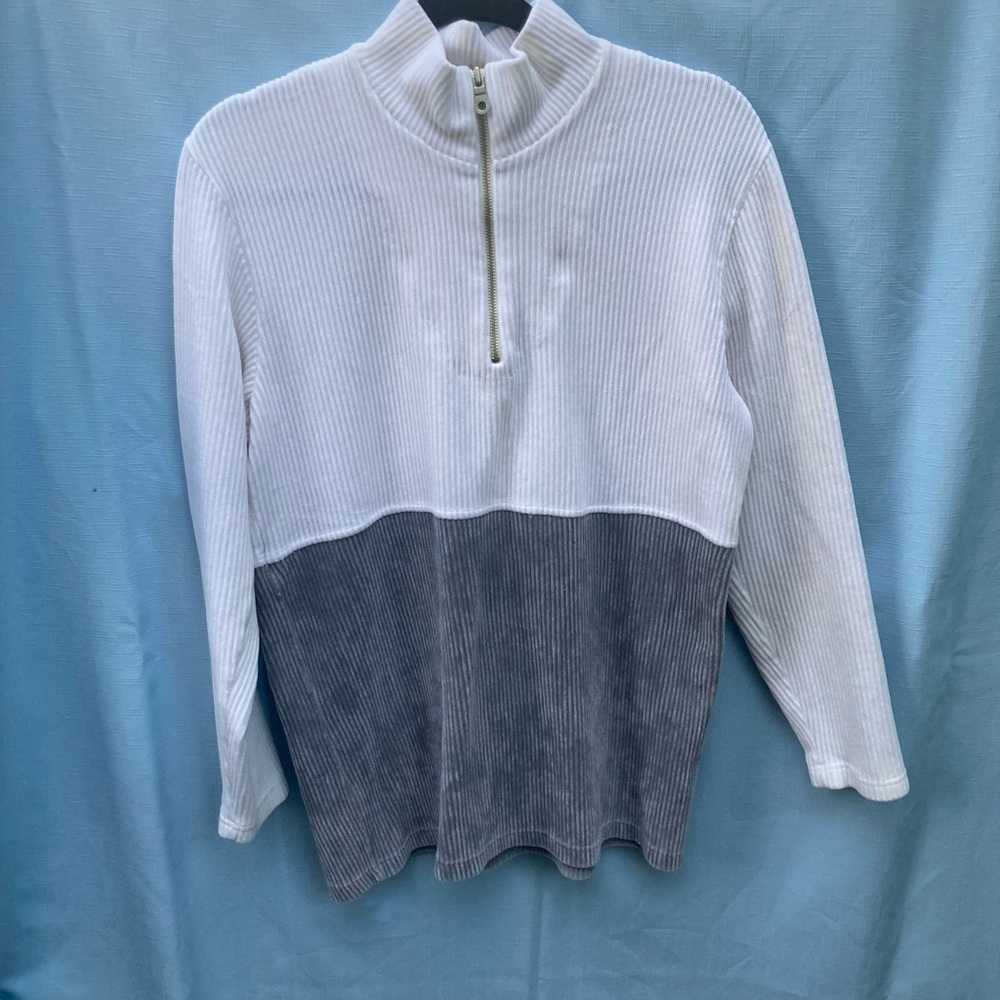 Lizsport Women’s Medium White Gray Jacket